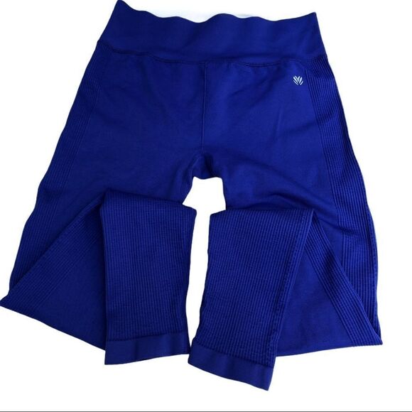 2/$36 Forever 21 NWOT Leggings - Picture 2 of 7